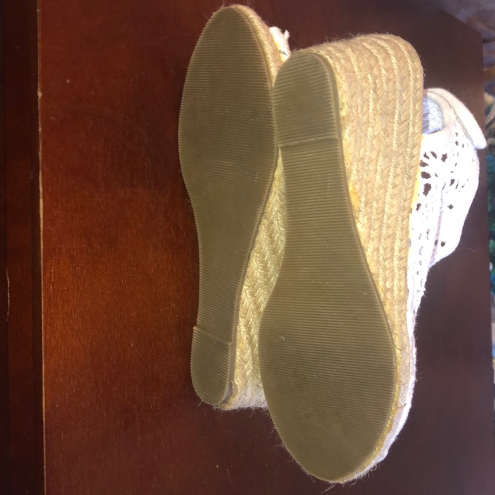White espadrilles - Picture 2 of 4